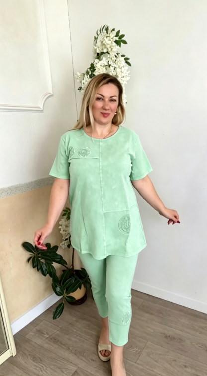 Summer Loose-fitting Slimming Embroidered Casual Suit
