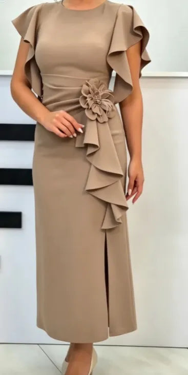 Fashionable women's floral pleated dress